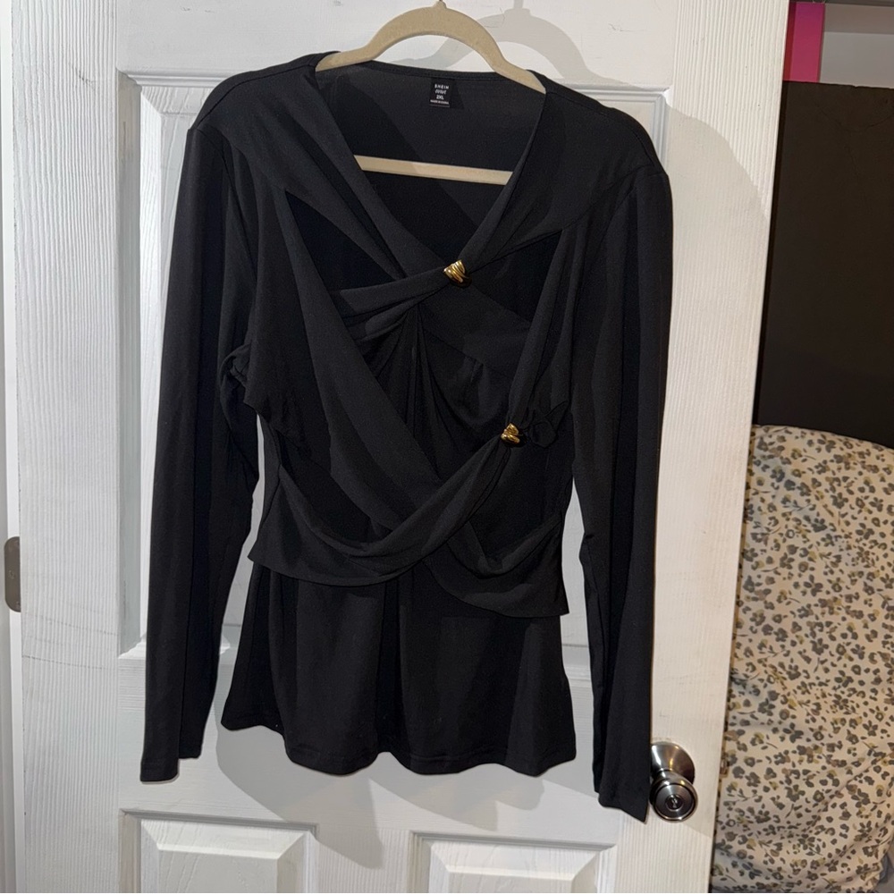 SHEIN Curve Black Draped Twist Front Top w/ Gold Accent
